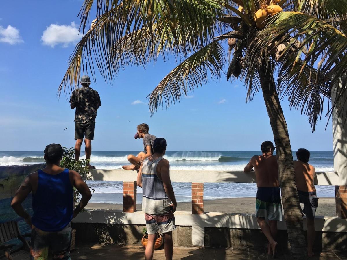 Solid Surf Camp Hostel Nicaragua Transito 외부 사진