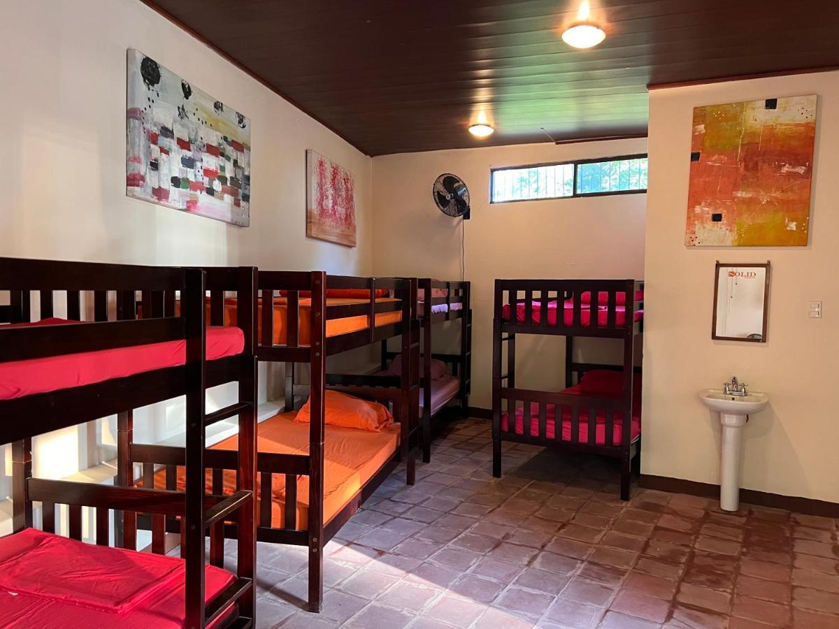 Solid Surf Camp Hostel Nicaragua Transito 외부 사진